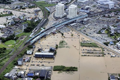 圖1、2026年8月14日千葉縣大網白里市暴雨後JR大網站周邊大範圍淹水空拍照